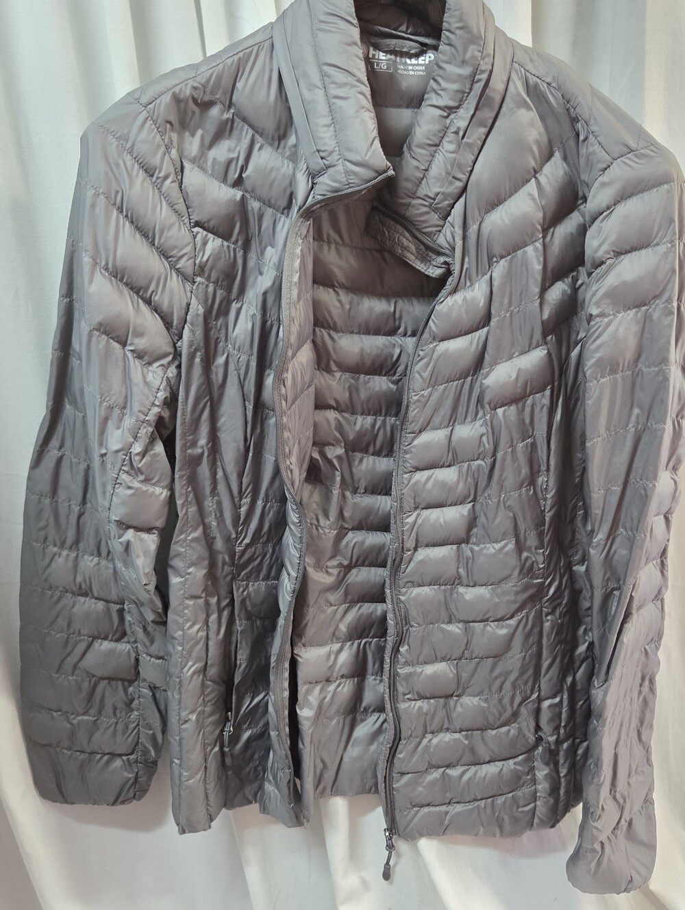 Lightweight Men's Quilted Puffer Jacket — Gray